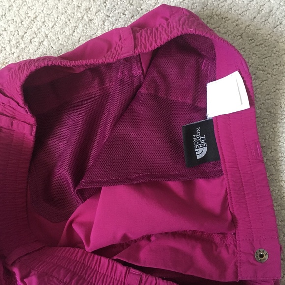 The North Face Women's Shorts - Picture 5 of 7